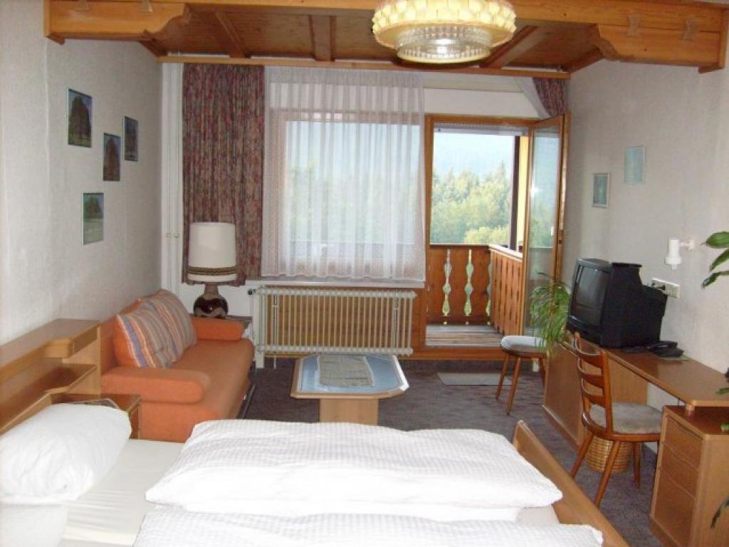 Schwarzwaldhotel - Gasthof Hirsch #3