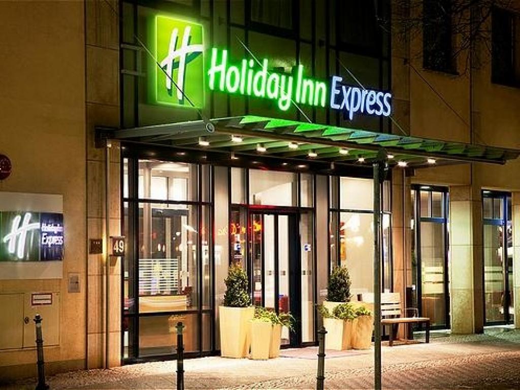 Holiday Inn Express Berlin City Centre #3