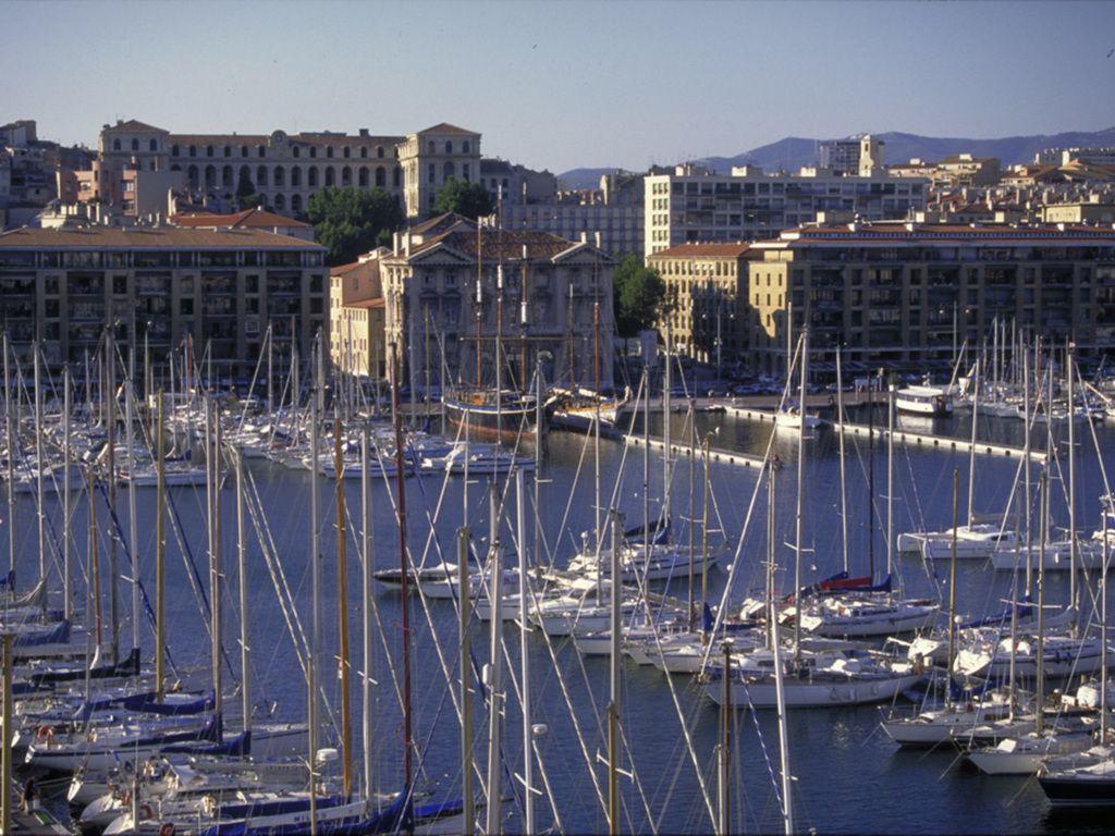 ibis Styles Marseille Vieux-Port #11