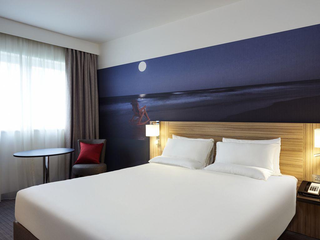 Novotel London Stansted Airport #5