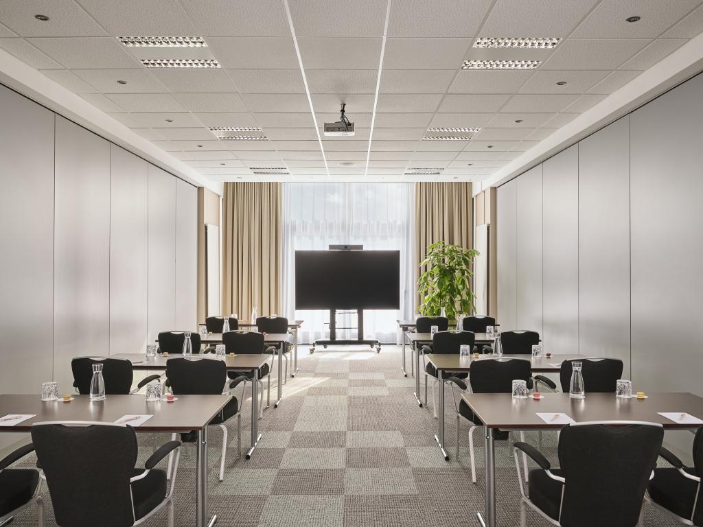 NH Vienna Airport Conference Center #15