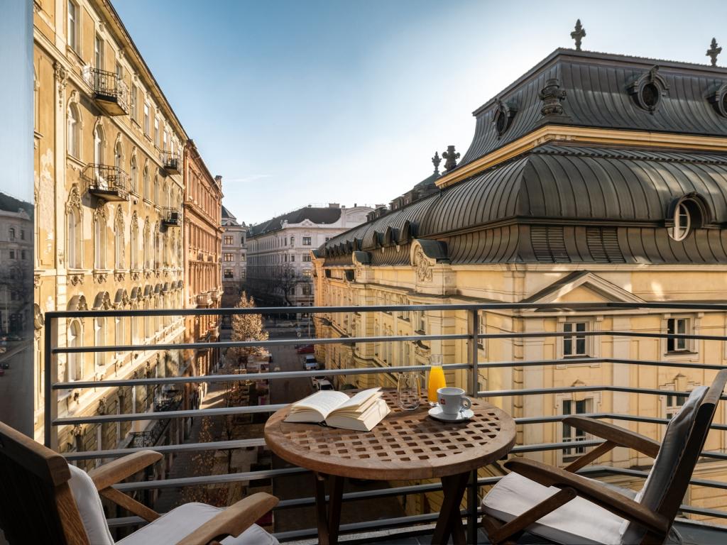 NH Budapest City #19