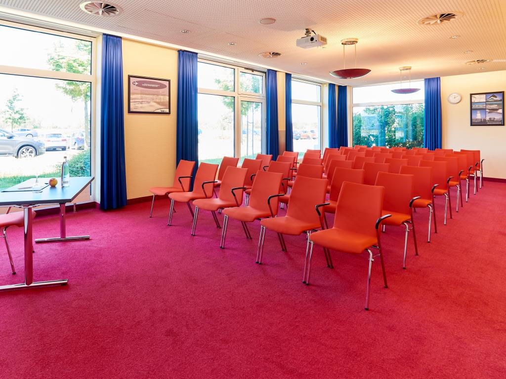 Holiday Inn Berlin Airport - Conference Centre #6