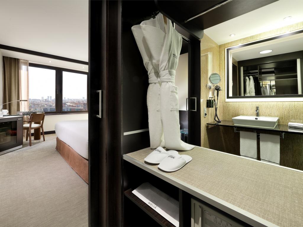 Meliá Barcelona Sarrià #11