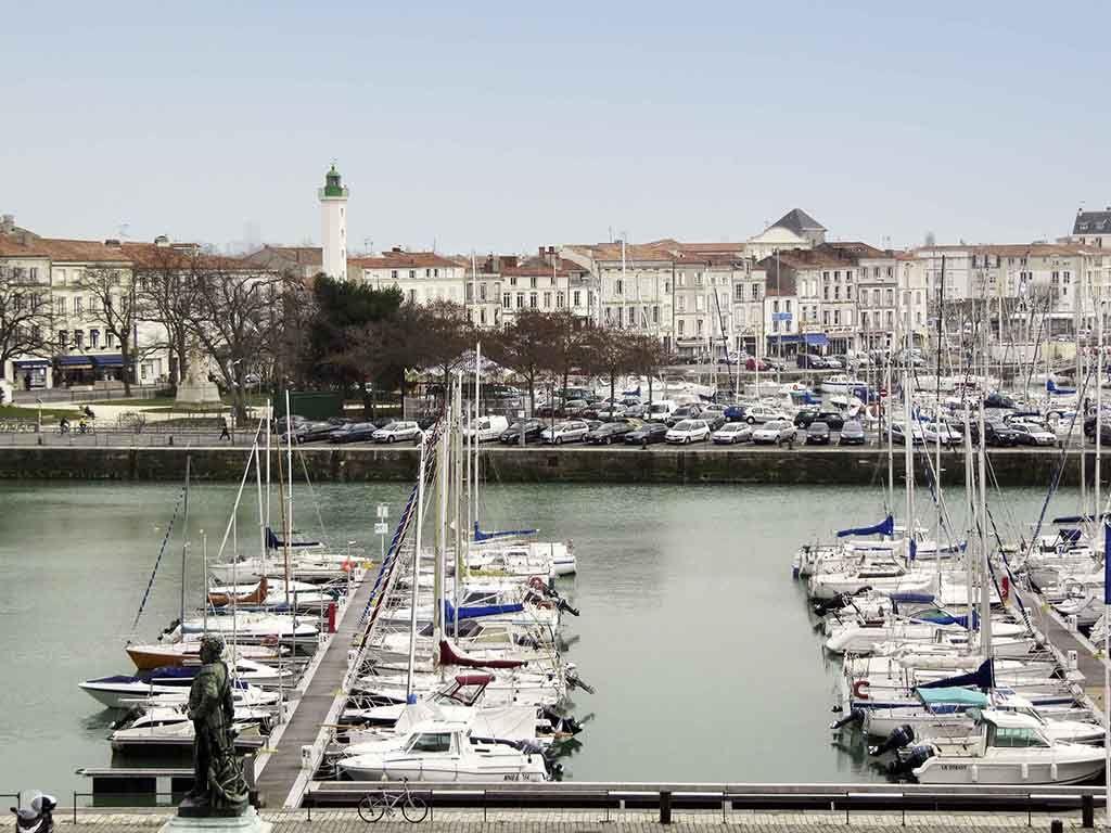 ibis La Rochelle Centre Historique #1