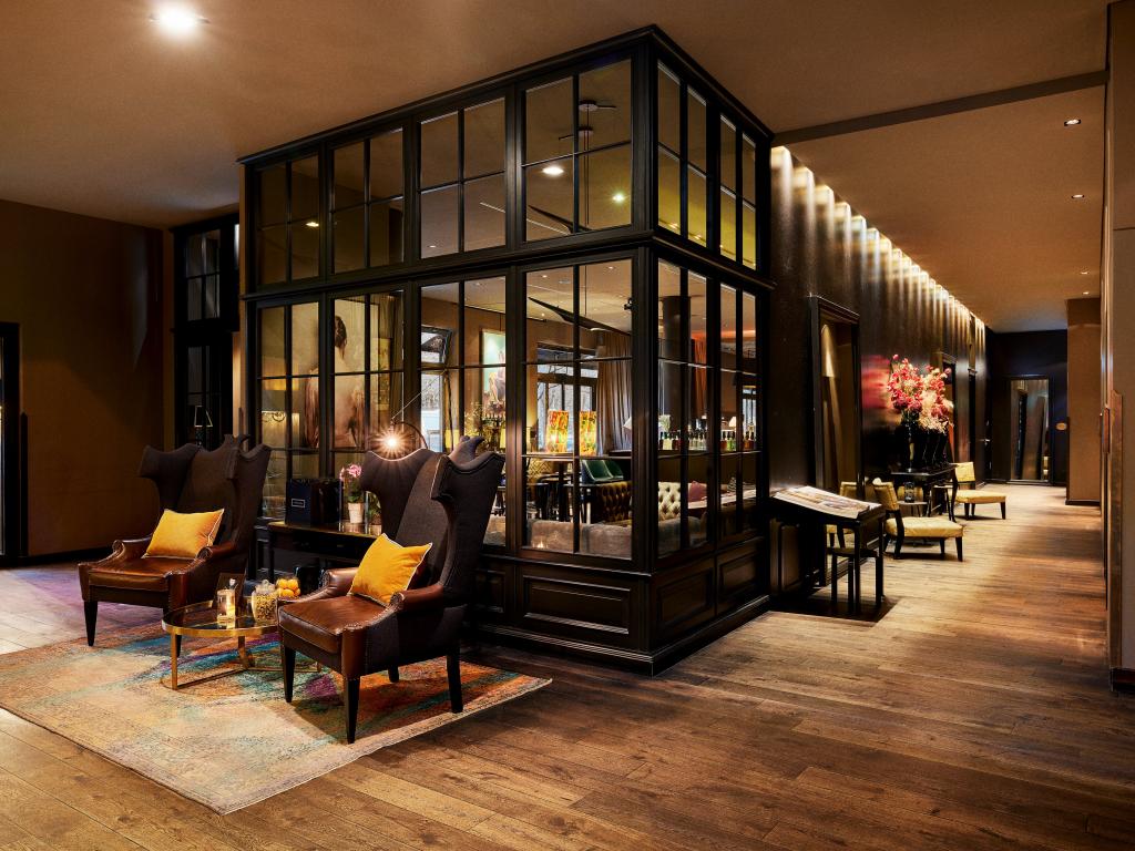 The George Hotel