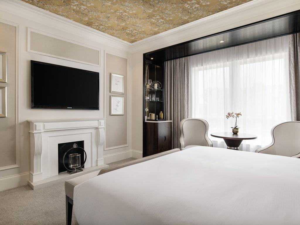 Fairmont Windsor Park #6