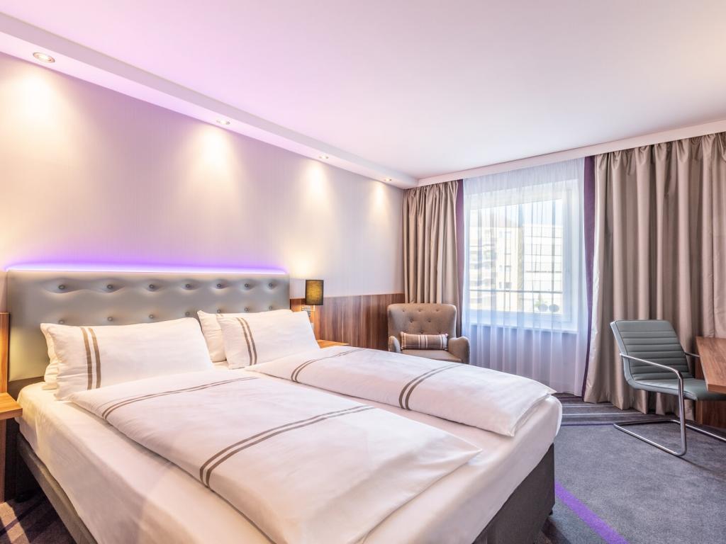 Premier Inn Düsseldorf City Centre #7