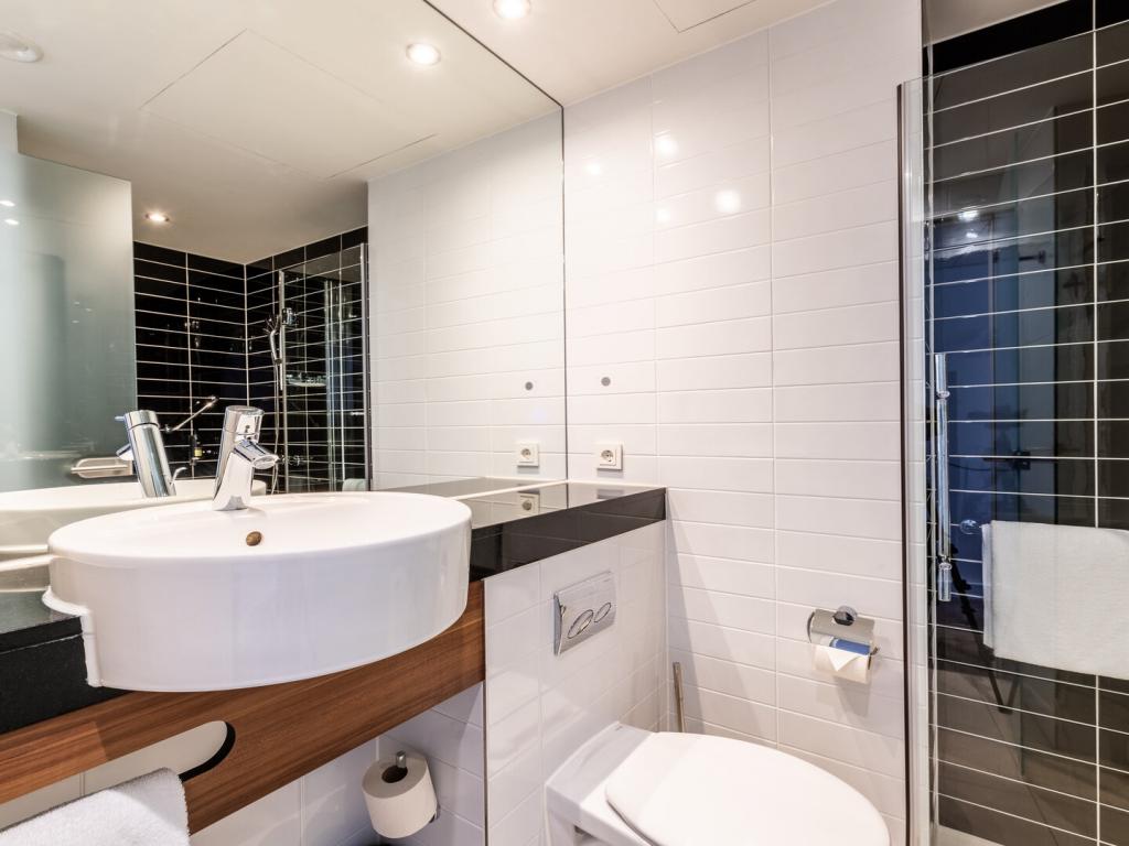 Premier Inn Düsseldorf City Centre #11