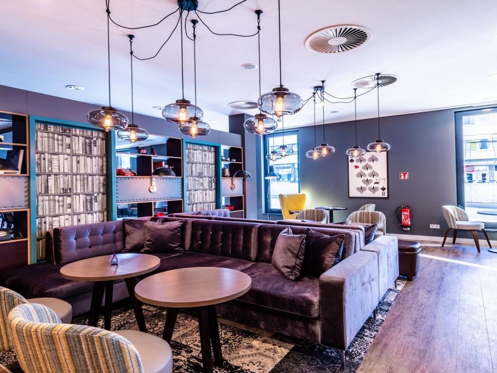 Premier Inn Düsseldorf City Centre #4