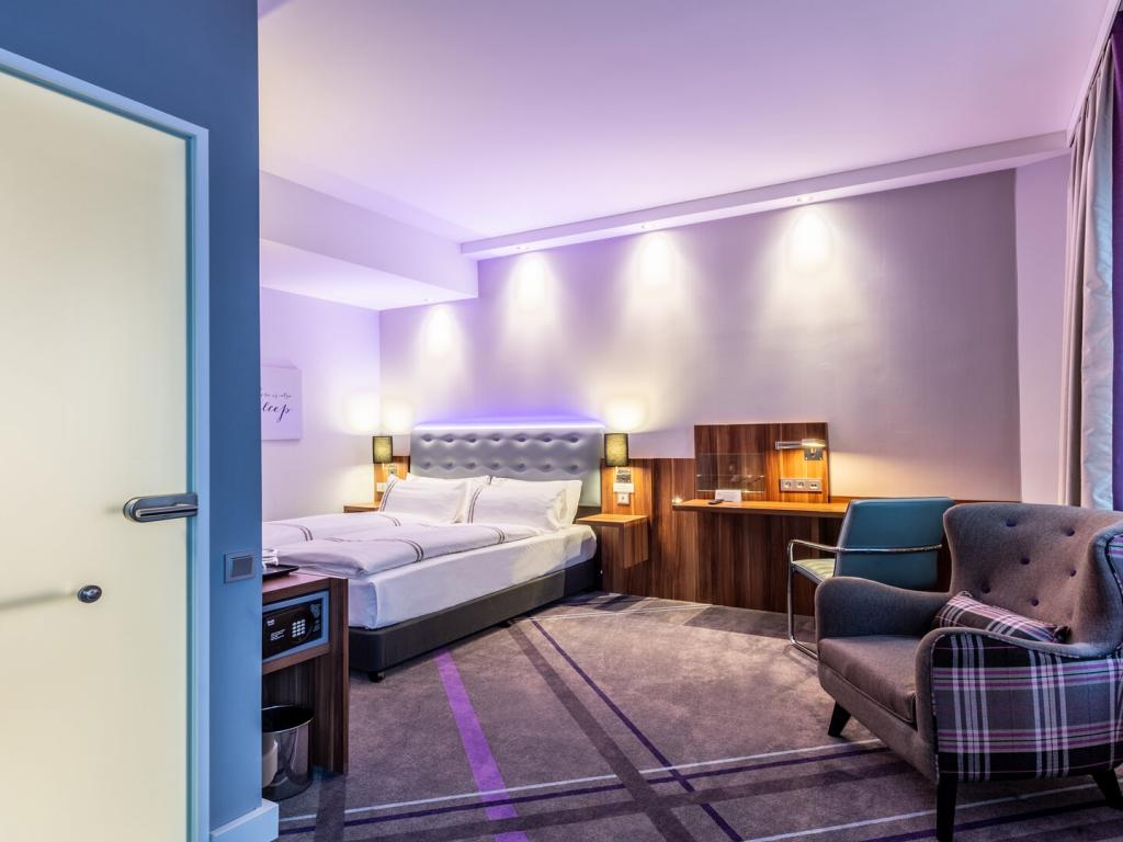 Premier Inn Düsseldorf City Centre #8