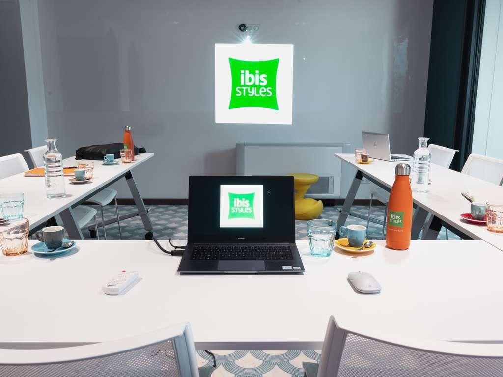 ibis Styles Thonon Les Bains #10