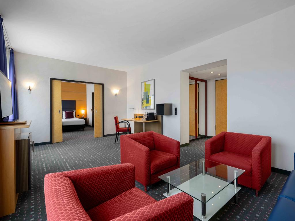Ramada by Wyndham Essen #37