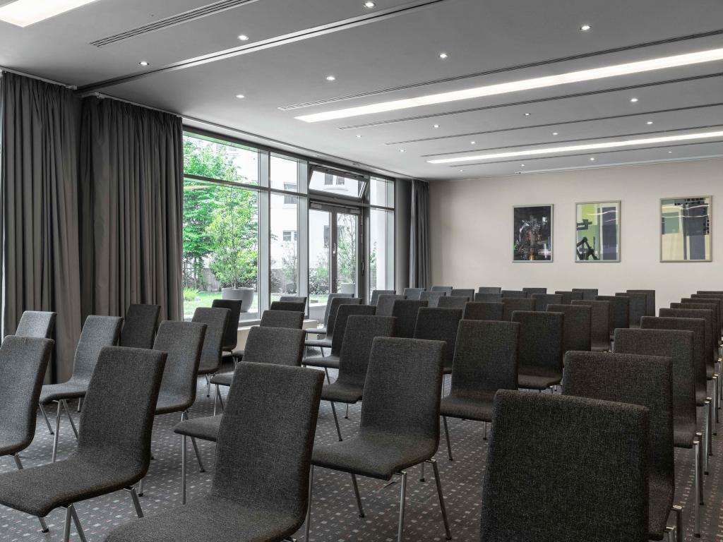 Ramada by Wyndham Essen #14
