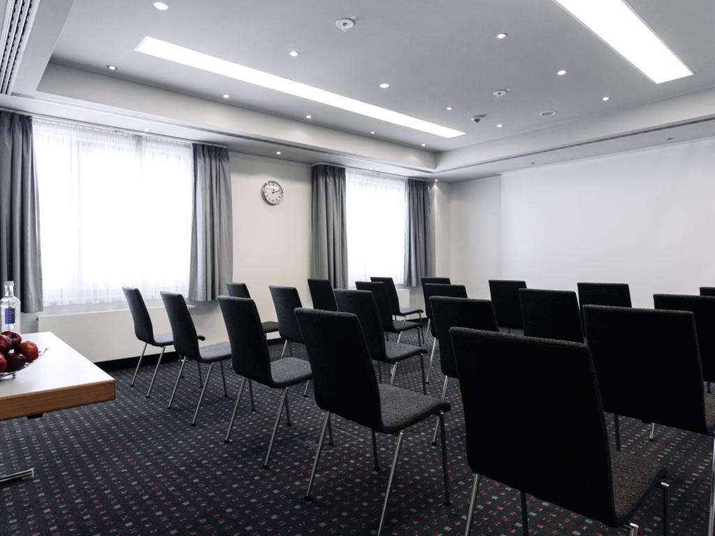Ramada by Wyndham Essen #18
