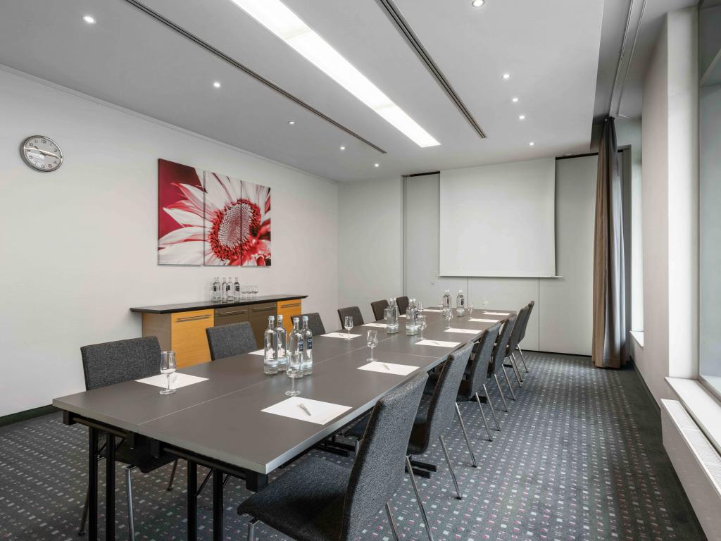 Ramada by Wyndham Essen #15