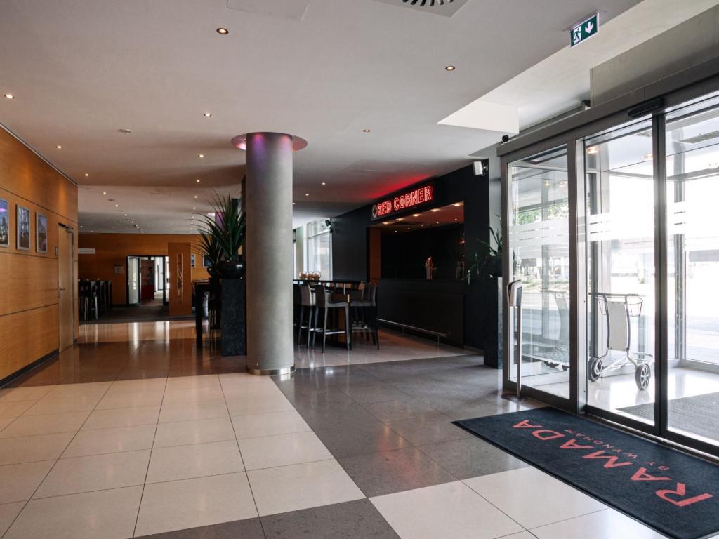 Ramada by Wyndham Essen #3