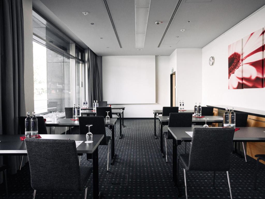 Ramada by Wyndham Essen #5