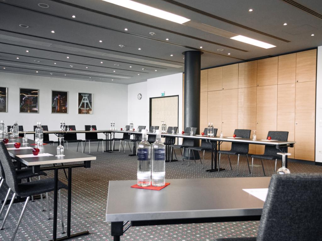 Ramada by Wyndham Essen #12