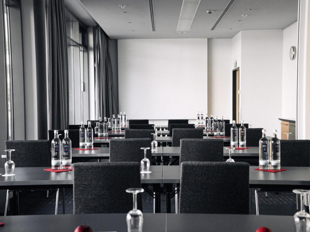 Ramada by Wyndham Essen #7