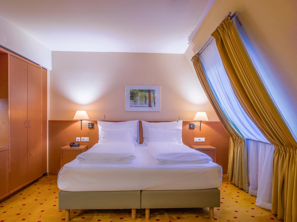 Quality Hotel Vienna #9
