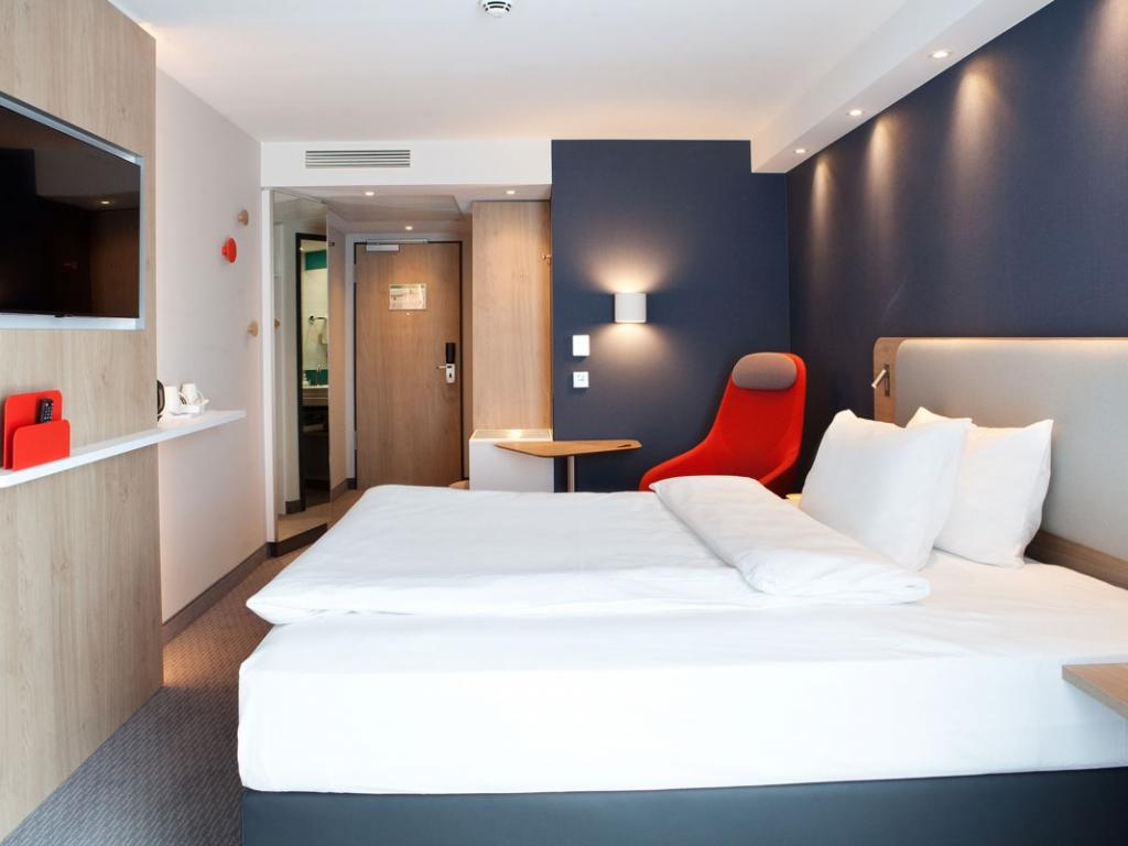 Holiday Inn Express Frankfurt Airport - Raunheim #11