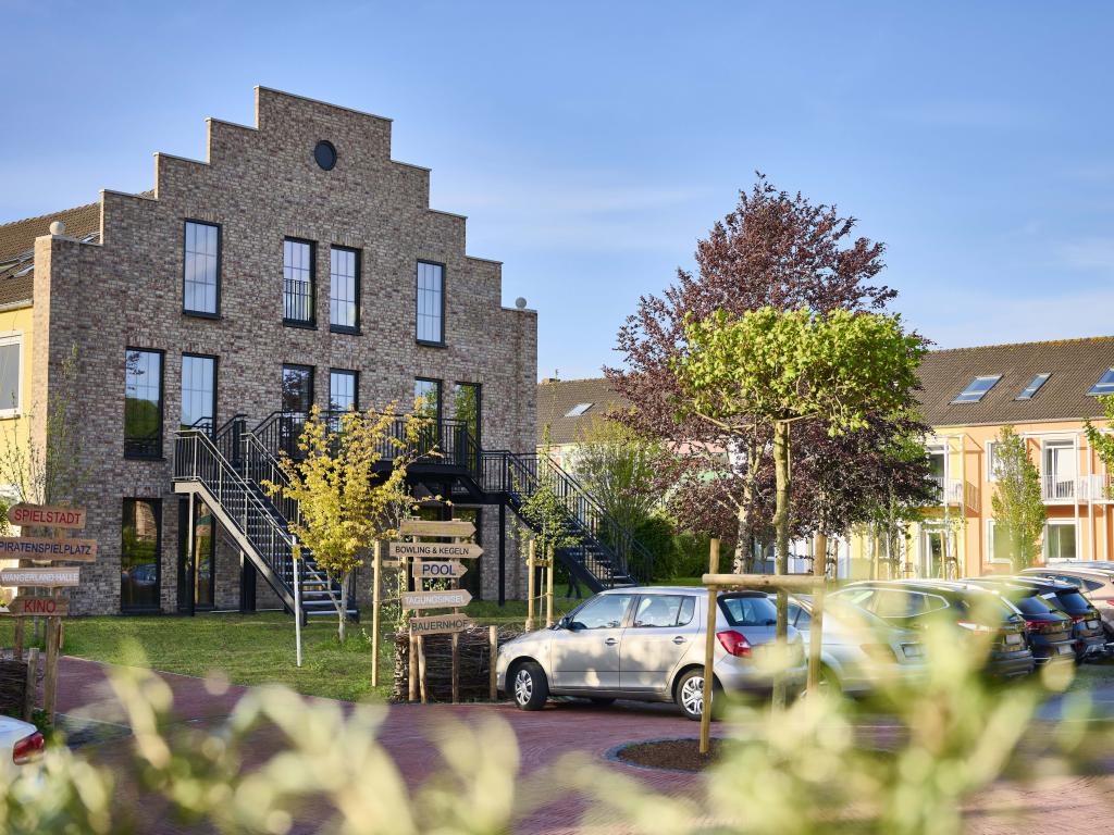 WANGERLAND RESORT #10