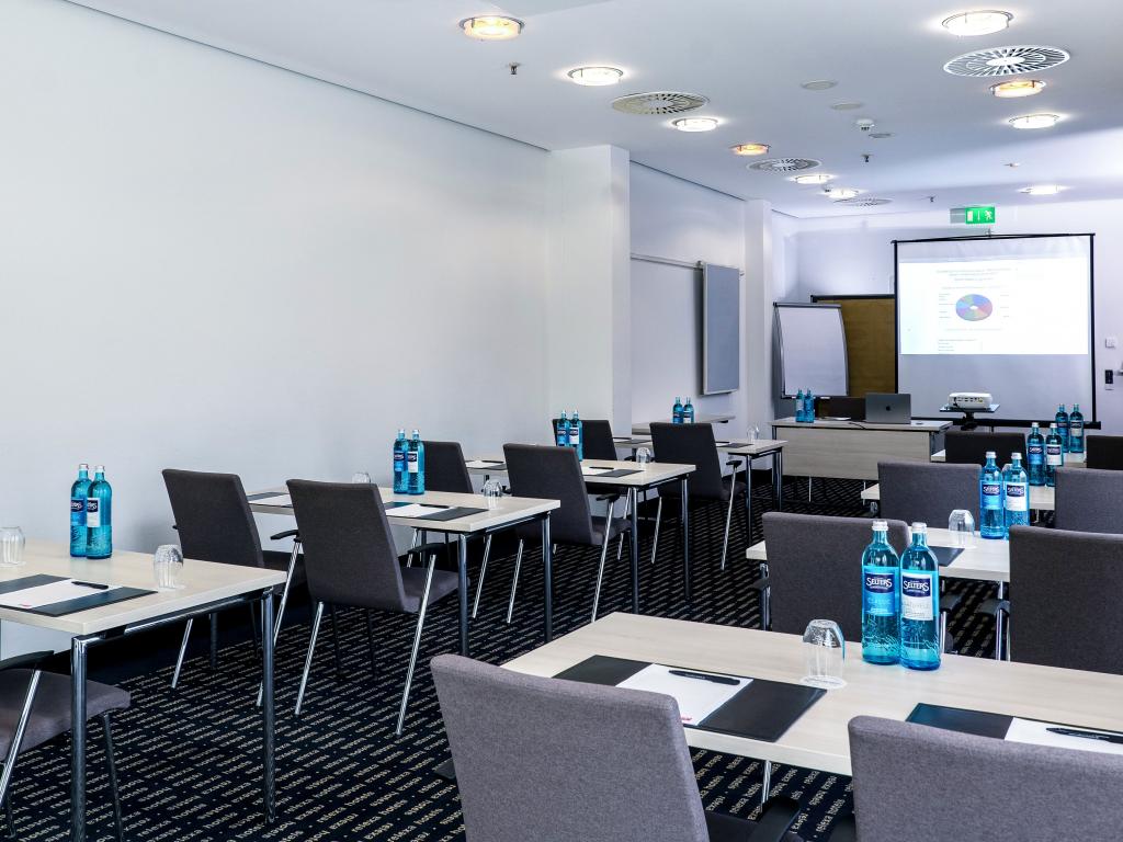 relexa hotel Frankfurt GmbH #9